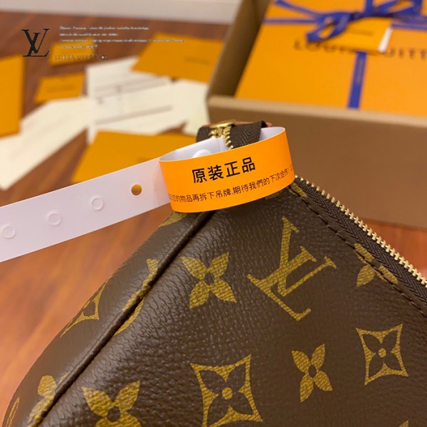 gucciaaa-38677-gallery-75495-ed446b3fa8ff76a4 城市同行|M40712 晚宴包手拿包|商品實拍視角 14