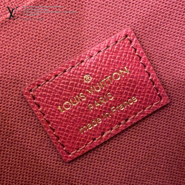 gucciaaa-38678-gallery-75505-9a83b51548f15d03 城市同行|M61276 三件套手包斜背包|商品實拍視角 06