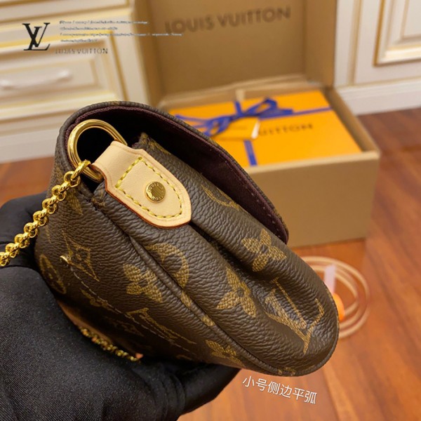 gucciaaa-38683-gallery-75566-9c98cdcae2adc5b4 城市同行|M40717 小號斜背包晚宴包|商品實拍視角 08