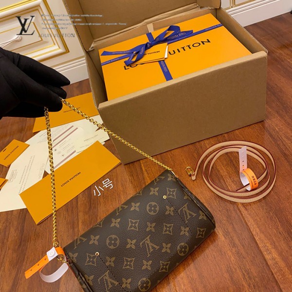 gucciaaa-38683-gallery-75567-40ed5e21ddc91b45 城市同行|M40717 小號斜背包晚宴包|商品實拍視角 09