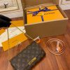 gucciaaa-38683-gallery-75568-5fb73f518938d24b 城市同行|M40717 小號斜背包晚宴包|包款全貌與整體比例