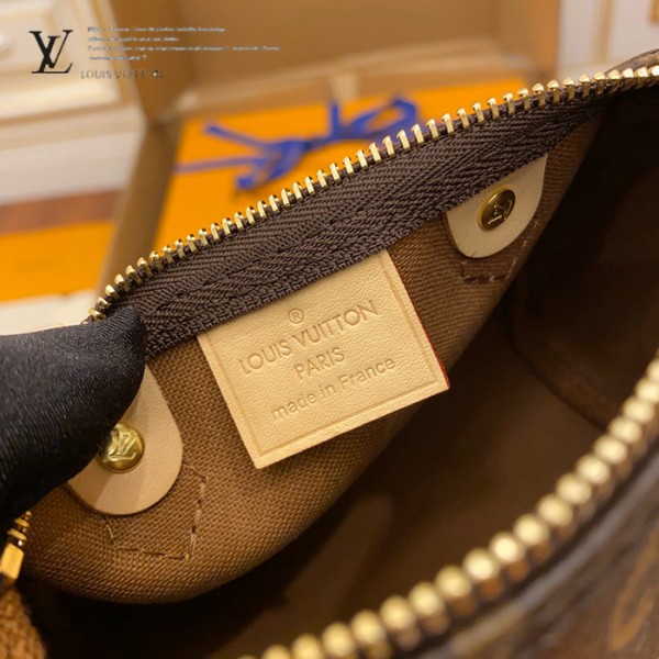 gucciaaa-38684-gallery-75571-6515c1126ba37152 城市同行|M61252 NANO mini枕頭包|商品實拍視角 03