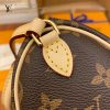 gucciaaa-38684-gallery-75581-08f0c1fbbd26b0c1 城市同行|M61252 NANO mini枕頭包|商品實拍視角 13