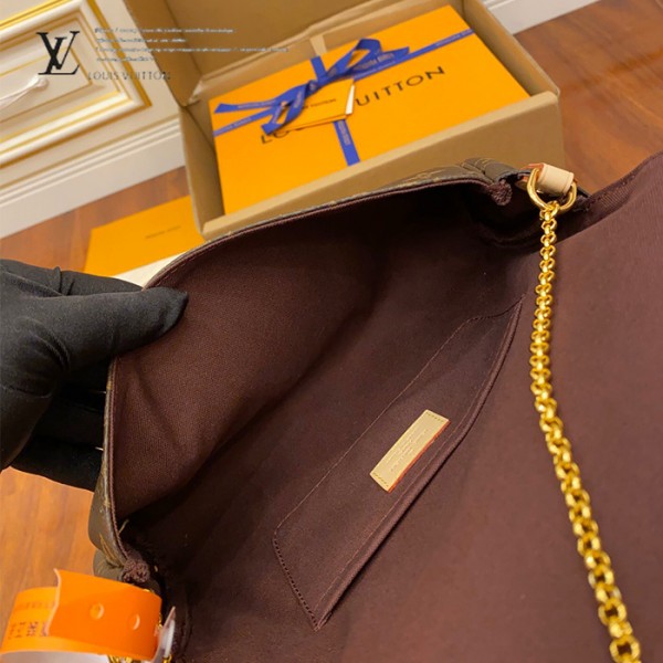 gucciaaa-38686-gallery-75596-f324c980cf02260c 城市同行|M40718 小號斜背包晚宴包|商品實拍視角 05
