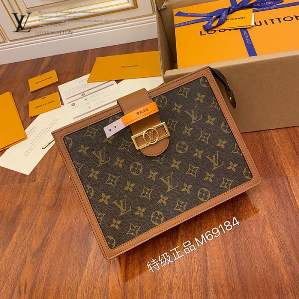 gucciaaa-38689-gallery-75632-b6063551c83cf23d 城市同行|M69184 手包化妝包|商品實拍視角 08