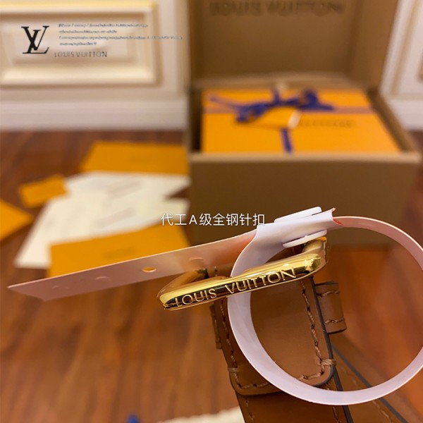 gucciaaa-38690-gallery-75638-2859db311e8dacd0 城市同行|M68621 達芙妮MINI郵差包|商品實拍視角 02