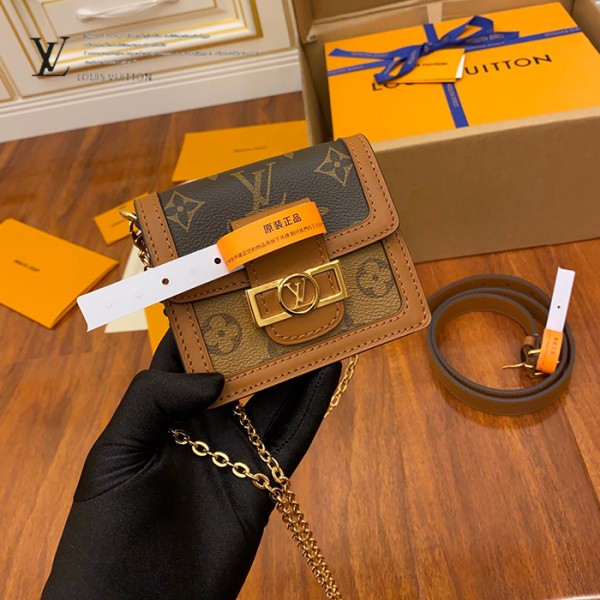 gucciaaa-38690-gallery-75639-4d2305976de0df93 城市同行|M68621 達芙妮MINI郵差包|包款全貌與整體比例