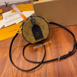 gucciaaa-38691-gallery-75661-3b55389c2f15bb5c 城市同行|M68276 斜背包 圓餅包|包款全貌與整體比例