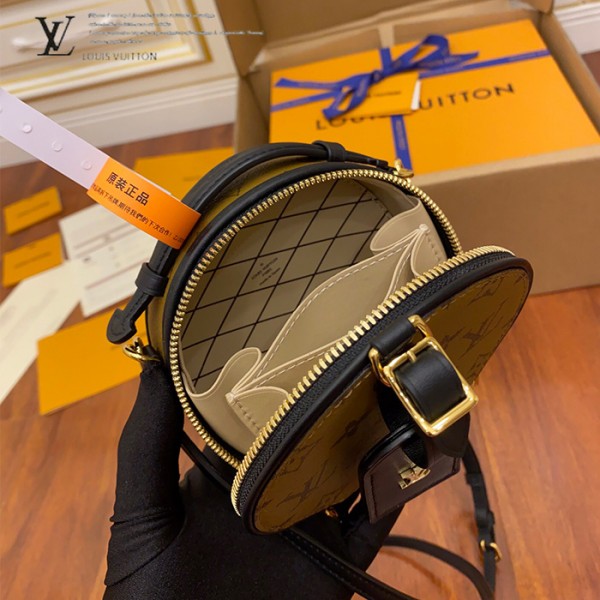 gucciaaa-38691-gallery-75665-5e7964a3f20ad044 城市同行|M68276 斜背包 圓餅包|商品實拍視角 12