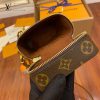 gucciaaa-38693-gallery-75699-08032af526636415 城市同行|M44914 手機包|商品實拍視角 14