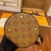 gucciaaa-38695-gallery-75713-66b61db6117ac941 城市同行|M43986 圓桶化妝包|商品實拍視角 02