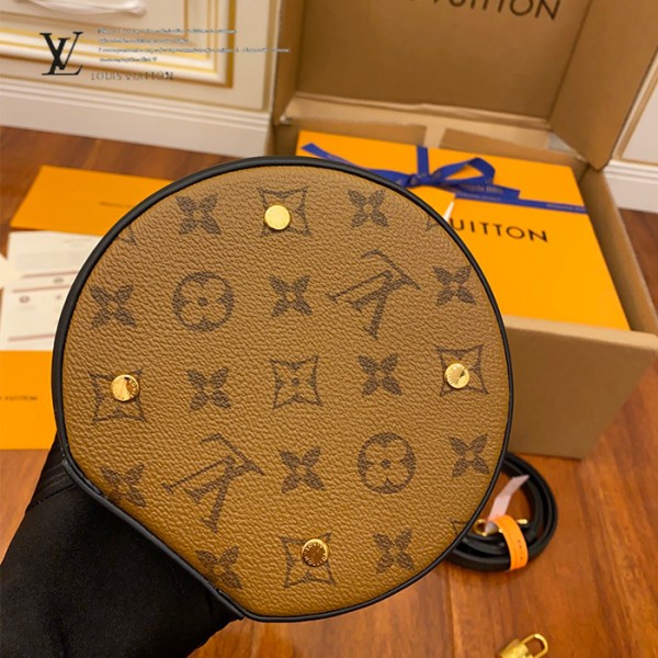 gucciaaa-38695-gallery-75713-66b61db6117ac941 城市同行|M43986 圓桶化妝包|商品實拍視角 02