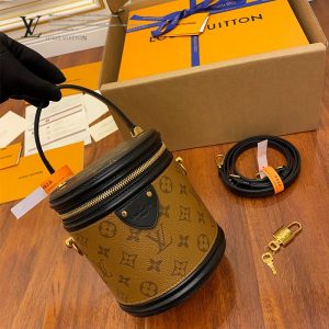 gucciaaa-38695-gallery-75715-25e595558dd8c331 城市同行|M43986 圓桶化妝包|包款全貌與整體比例