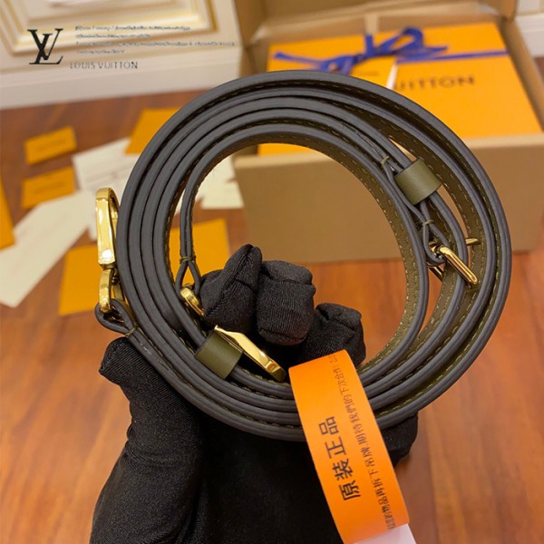 gucciaaa-38696-gallery-75731-e6f9d48e8646fa1f 城市同行|M44797 手提斜背包|商品實拍視角 05