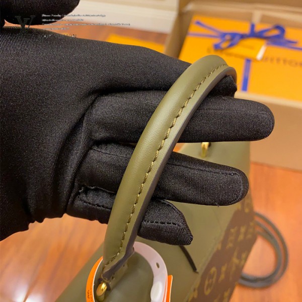 gucciaaa-38696-gallery-75738-2fa642cf77a6003a 城市同行|M44797 手提斜背包|商品實拍視角 11