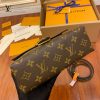 gucciaaa-38696-gallery-75740-ba372d3032648643 城市同行|M44797 手提斜背包|商品實拍視角 13