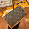 gucciaaa-38697-gallery-75747-4d7ac64d32d77b16 城市同行|M68746 小號達芙妮郵差包|商品實拍視角 06