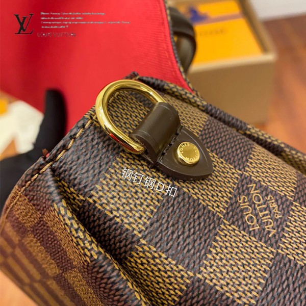 gucciaaa-38699-gallery-75771-8c764bc668f34066 城市同行|N53000 郵差包|城市旅行實拍視角