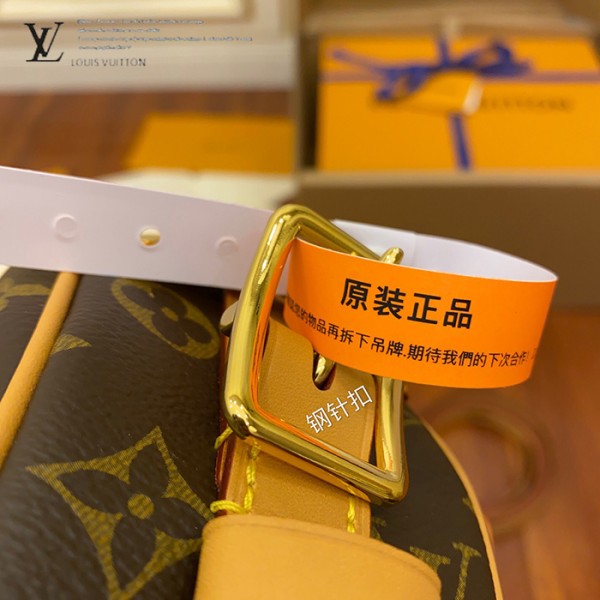 gucciaaa-38703-gallery-75815-94ee2a67695a490c 城市同行|M52294 化妝包圓餅包|商品實拍視角 03