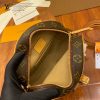 gucciaaa-38703-gallery-75822-d8e9f0eb31ffa0c4 城市同行|M52294 化妝包圓餅包|商品實拍視角 09