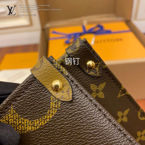 gucciaaa-38704-gallery-75833-e9885e5042a9a27e 城市同行|M45321 購物袋|商品實拍視角 11