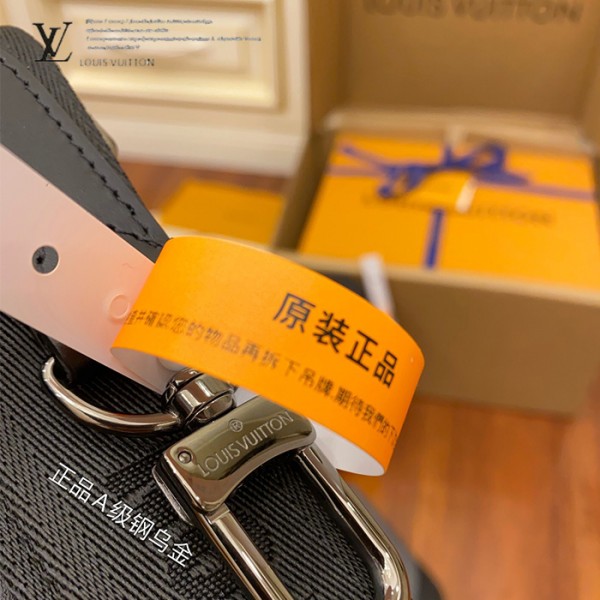 gucciaaa-38706-gallery-75851-25cb9143e822a8e9 城市同行|M69443 男士三合一郵差包|商品實拍視角 02