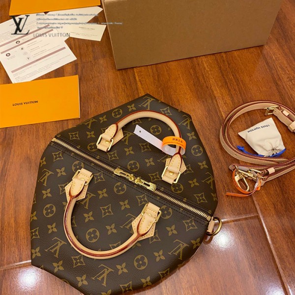 gucciaaa-38710-gallery-75919-bb63bc7edb6f8490 城市同行|M41112 SPEEDY 30枕頭包|商品實拍視角 12