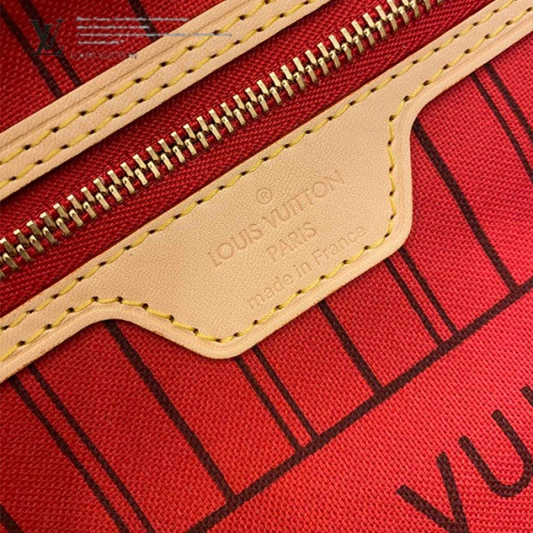 gucciaaa-38711-gallery-75925-0028a697b44f8ab0 城市同行|M41177 NEVERFULL 購物袋|商品實拍視角 02