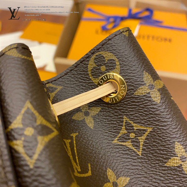 gucciaaa-38714-gallery-75981-4b4f496051a609ea 城市同行|M43431 雙肩包|商品實拍視角 13