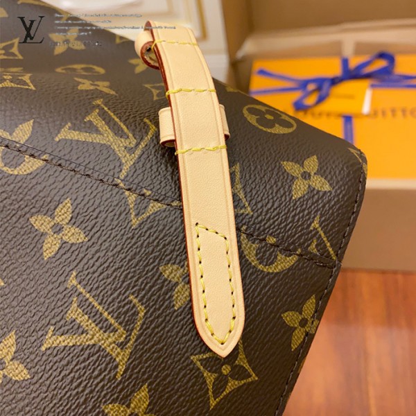 gucciaaa-38714-gallery-75982-bb0a33af29f7af44 城市同行|M43431 雙肩包|商品實拍視角 14
