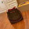 gucciaaa-38716-gallery-76008-0bbdc8fd28845df3 城市同行|M44021 水桶包|商品實拍視角 03