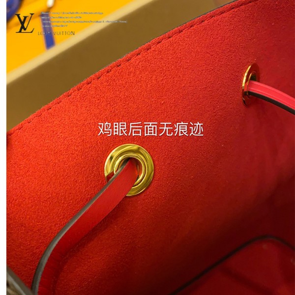 gucciaaa-38716-gallery-76013-3093a77c24906927 城市同行|M44021 水桶包|商品實拍視角 08