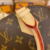 gucciaaa-38719-gallery-76041-e69e94a6e085ee83 城市同行|M53152 ALMA bb 貝殼包|商品實拍視角 10