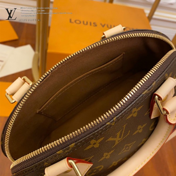 gucciaaa-38719-gallery-76044-15671ebbb797ab1f 城市同行|M53152 ALMA bb 貝殼包|商品實拍視角 13