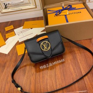 gucciaaa-38720-gallery-76053-893e660f3922efdc 城市同行|M55948 女士郵差包|包款全貌與整體比例