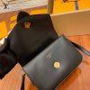 gucciaaa-38720-gallery-76056-4884f56f0aefd7e9 城市同行|M55948 女士郵差包|商品實拍視角 12