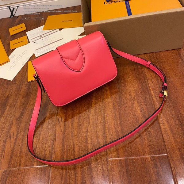 gucciaaa-38721-gallery-76062-be44cfdf2ba8d892 城市同行|M55949 女士郵差包|城市旅行實拍視角