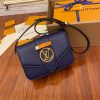 gucciaaa-38722-gallery-76078-e6dc393f6de6b4bc 城市同行|M55951 女士郵差包|使用場景與整體比例