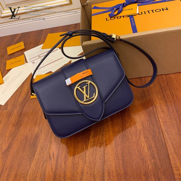 gucciaaa-38722-gallery-76079-60a8ea772210ec61 城市同行|M55951 女士郵差包|商品實拍視角 08
