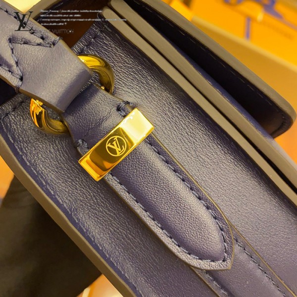 gucciaaa-38722-gallery-76095-0629159175853c21 城市同行|M55951 女士郵差包|商品實拍視角 24