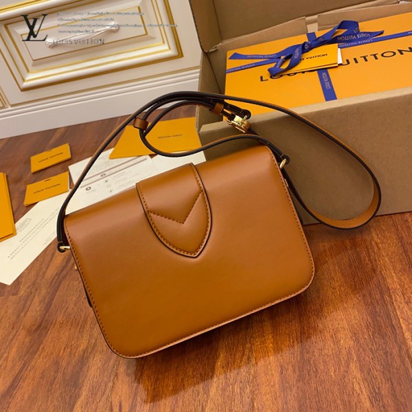 gucciaaa-38723-gallery-76099-c19c44d5b18f3d6a 城市同行|M55952 女士郵差包|商品實拍視角 05