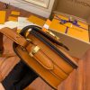 gucciaaa-38723-gallery-76103-f929d4d50b97da0a 城市同行|M55952 女士郵差包|商品實拍視角 09