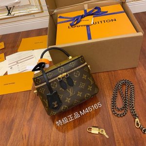 gucciaaa-38726-gallery-76152-9bc3a5ebd6e587d0 城市同行|M45165 化妝包|包款全貌與整體比例