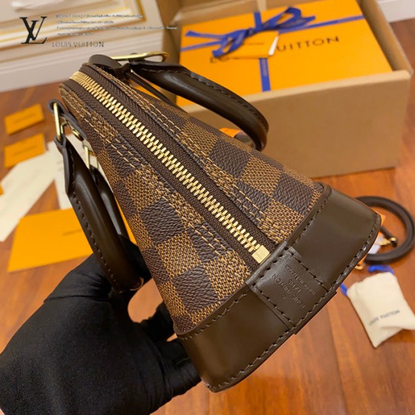 gucciaaa-38727-gallery-76159-34de04c4e63fc10a 城市同行|N41221 ALMA bb 貝殼包|商品實拍視角 02