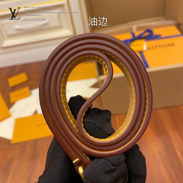 gucciaaa-38728-gallery-76168-e74a451d672ab526 城市同行|M68906 男女款斜背包|商品實拍視角 03