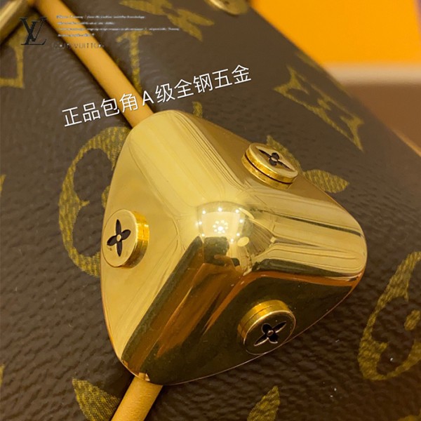 gucciaaa-38728-gallery-76175-841c79965b2ba467 城市同行|M68906 男女款斜背包|商品實拍視角 09