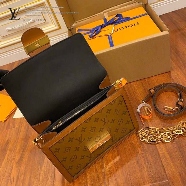 gucciaaa-38729-gallery-76177-f7284641cbf963dd 城市同行|M44391 達芙妮郵差包|商品實拍視角 03